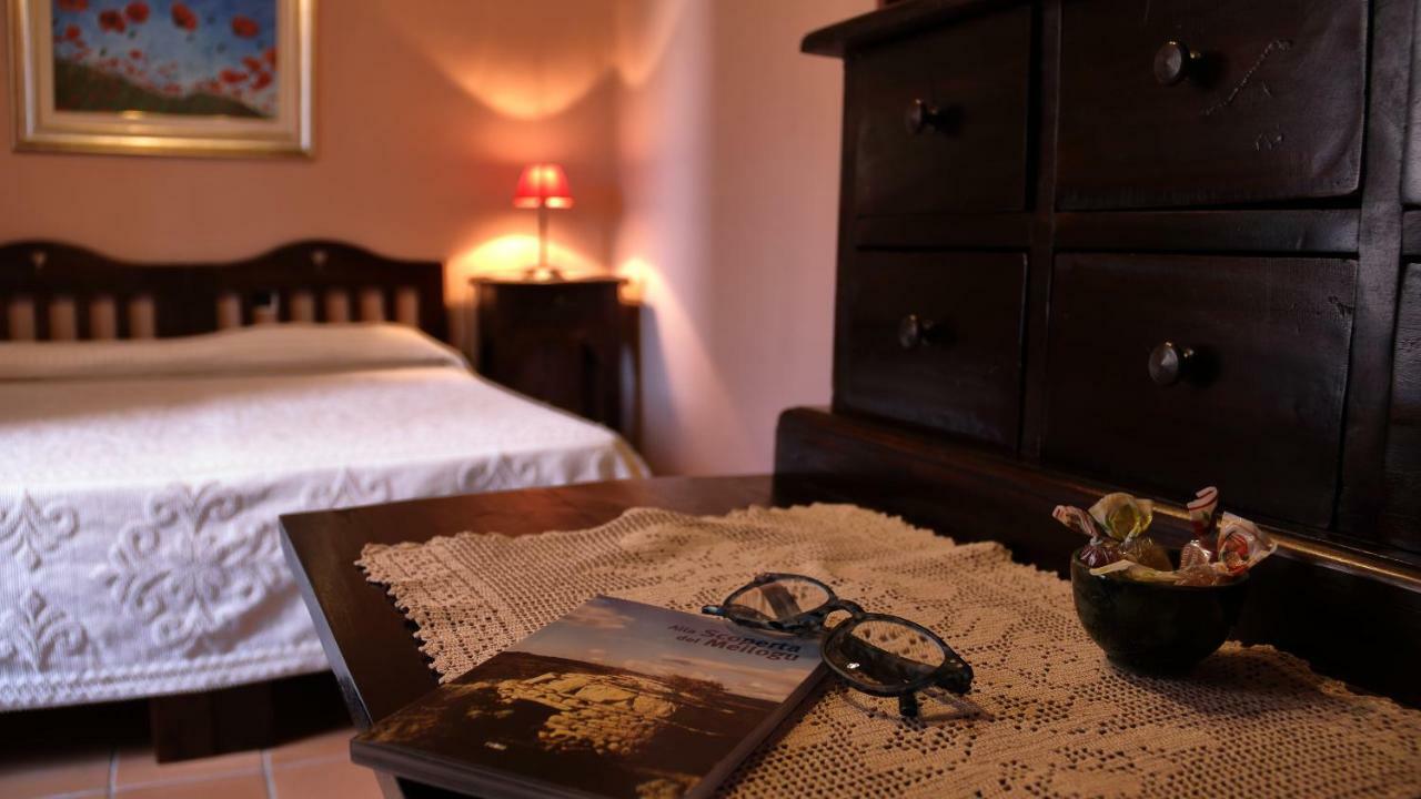 B&B S'Asilo Sardegna Banari Екстер'єр фото
